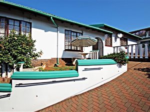 3 Bed House in Sparks Estate