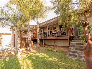 5 Bed House in Melville