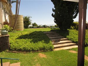 Studio apartment in Bothas Hill