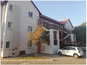 1 Bed Flat in Kosmosdal
