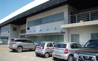 625 m² Industrial space in Somerset West Central