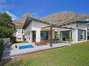 3 Bed House in Stonehurst Mountain Estate
