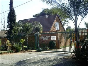 2 Bed Townhouse in Weavind Park