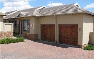 2 Bedroom Simplex in Valleyview Estate