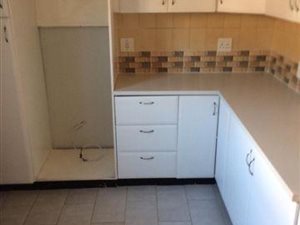 3 Bed Simplex in Clarendon