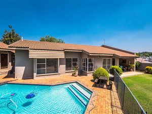 4 Bed House in Woodmead