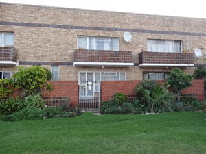 2 Bed Townhouse in Swartkops