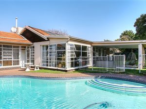 4 Bed House in Fairmount