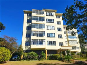 2 Bed Apartment in Kenilworth Upper