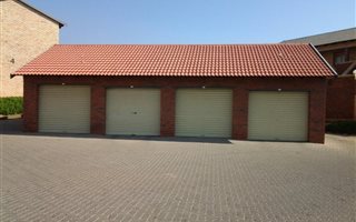 3 Bedroom Apartment in Geelhoutpark