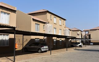 1 Bedroom Apartment in Van Der Hoff Park
