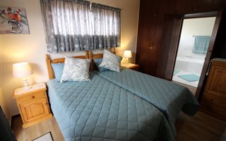 1 Bedroom Garden Cottage in George South