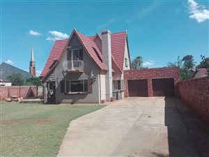 4 Bed House in Oberholzer