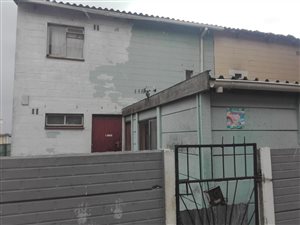 3 Bedroom Duplex in Matroosfontein