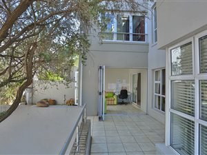 3 Bed Townhouse in Eagle Canyon Golf Estate