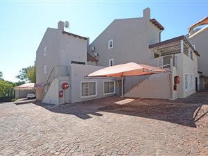 3 Bed Apartment in Ferndale