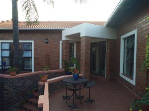 76 m² Commercial space in Oakdene