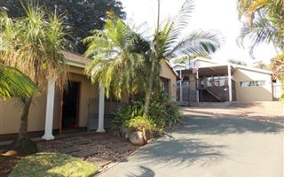 4 Bedroom House in Bluff
