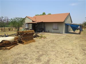 9.2 ha Smallholding in Hammanskraal