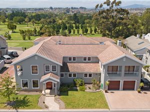 5 Bed House in Valmary Park