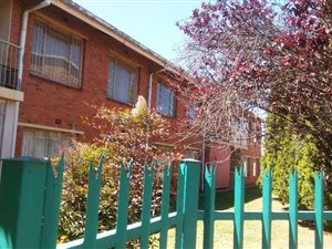 2 Bed Flat in Vanderbijlpark Central