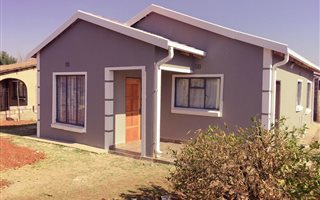 2 Bedroom House in Tsakane