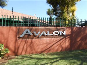3 Bed Simplex in Rooihuiskraal North