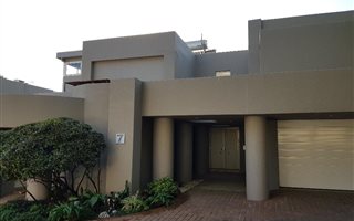 4 Bedroom Cluster in Hyde Park