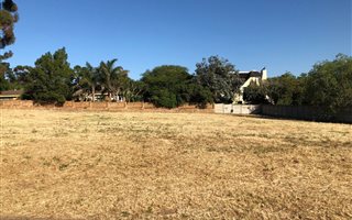 1029 m² Land available in Vierlanden