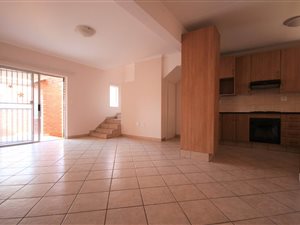 2 Bed Apartment in Silver Lakes