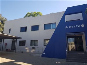 863 m² Commercial space in Northcliff