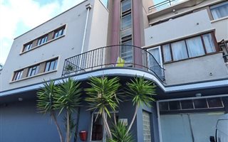 2 Bedroom Apartment in Three Anchor Bay