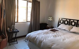 1 Bedroom Apartment in Rooihuiskraal North