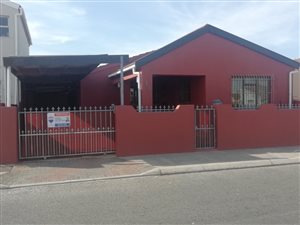 3 Bed House in Mitchells Plain