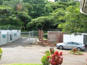 3 Bed Duplex in Manor Gardens