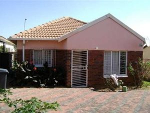 2 Bed Townhouse in Ormonde
