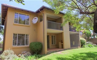 2 Bedroom Apartment in Moreleta Park