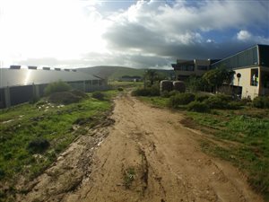 5812 m² Land available in Highbury