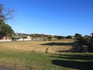 1033 m² Land available in Kaysers Beach