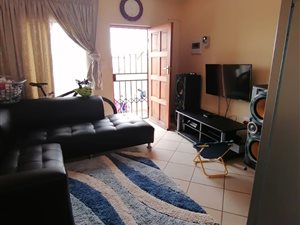2 Bed Apartment in Olievenhoutbosch