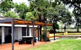 4 Bedroom House in Selection Park