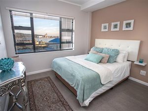 1 Bed Apartment in Point Waterfront