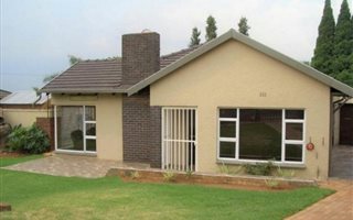4 Bedroom House in Sunnyridge