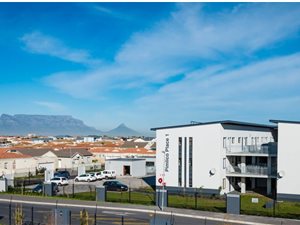 2 Bed Apartment in Parklands East