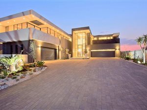 5 Bed House in La Como Lifestyle Estate