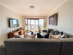 2 Bed Apartment in Vredehoek