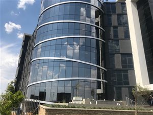 613 m² Office Space in Vorna Valley