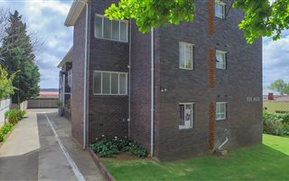 2 Bedroom Apartment in Sunnyside