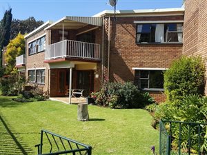 3 Bed Townhouse in Selection Park
