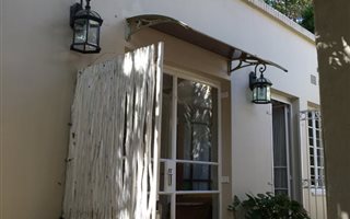 2 Bedroom Garden Cottage in Parktown North
